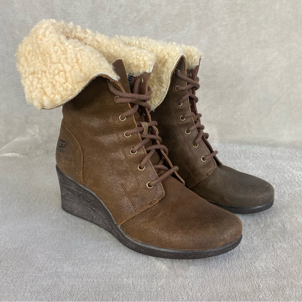 UGG Australia Zea Women's Wedge Boots Size 9 Brown Leather Shearling Shoes